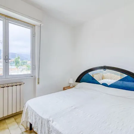 Apartment Refreshing In With Garden